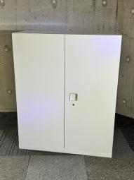 【オフィスの書類をスッキリ整理！取っ手がどの方向からでも開くマルチハンドル！】■両開き書庫　■ローキャビネット　　■シリンダー錠　■ホワイト※愛知※名古屋※豊田※三重