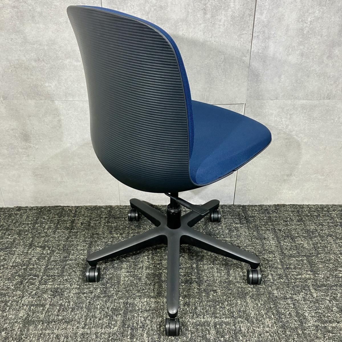 中古】トルテU KJ-320PV-T1B2 イトーキ/ITOKI 肘無ローバックチェア 