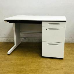 コクヨ　iSデスクシステム　片袖机　W1100のレアサイズ　ホワイトカラー　鍵付き　シリンダー錠　3段引き出しで大容量な保管機能【愛知・名古屋・豊田・静岡・浜松】