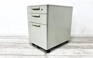お買い得！高さ700や引出が厚いデスク用ホワイトワゴンが入荷です！
■プラス/JSシリーズ/ライトグレー