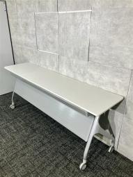【中古】コクヨ スタックテーブル KT-S1000PAW ホワイト W1800 D450 入荷しました！会議・研修・セミナーに最適な折りたたみテーブル｜省スペース収納可能なスタッキングタイプ｜中古オフィス家具をお探しならオフィスバスターズ福岡博多店へお気軽にお問い合わせください！