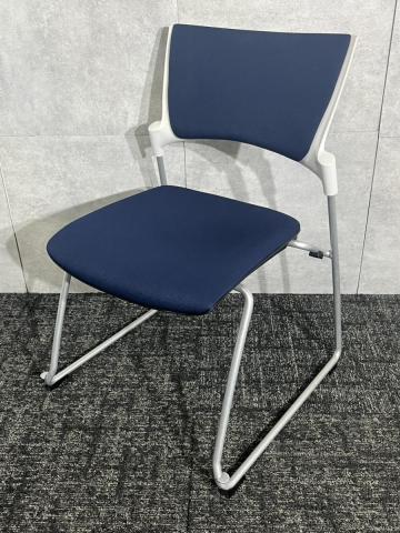 【中古】マノスチェア KLD-310GB-ZWB2 イトーキ（ITOKI） スタッキングチェア