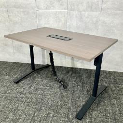 【配線受け・ダクト付きのテーブルが入荷！】◆コクヨ/ビエナ　木目　スッキリ《オフィスバスターズ福岡博多店は、福岡を拠点として、日本全国へ中古オフィス用品・オフィス家具を提供しております》