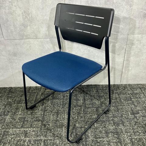 【中古】エレック KLC-610PVT1T1B2 イトーキ（ITOKI） スタッキングチェア