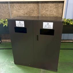 【中古】内田洋行 ダストボックス 5-822-3411 ブラック W900 D450 H960 天板無し 入荷しました！オフィスのゴミ分別・収納スペースに最適｜中古オフィス家具をお探しならオフィスバスターズ福岡博多店へお気軽にお問い合わせください！