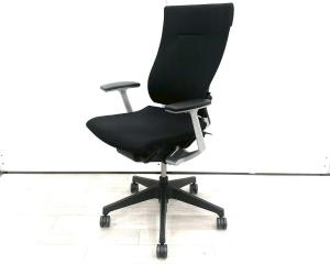 【在庫入替セール品！（本在庫限定価格）】■イトーキ（ITOKI）製　スピーナ (Spina)　肘付き　ハイバック　クロスバックタイプ　■固定肘　■ランバーサポート付　■ブラック 【弊社使用欄：A01083753】
