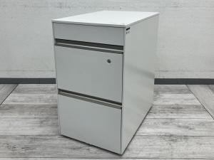 【中古】オフィスに統一感と高級感を。
イトーキ「インクルード」シリーズの3段ワゴンです。
#岐阜市 #大垣市 #名古屋市 #イトーキ #インクルード