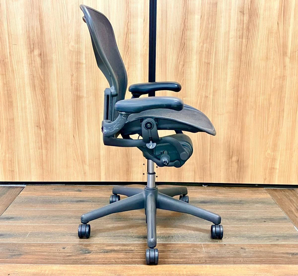 中古】アーロンチェア Herman Miller/ハーマンミラー 肘付ハイバック