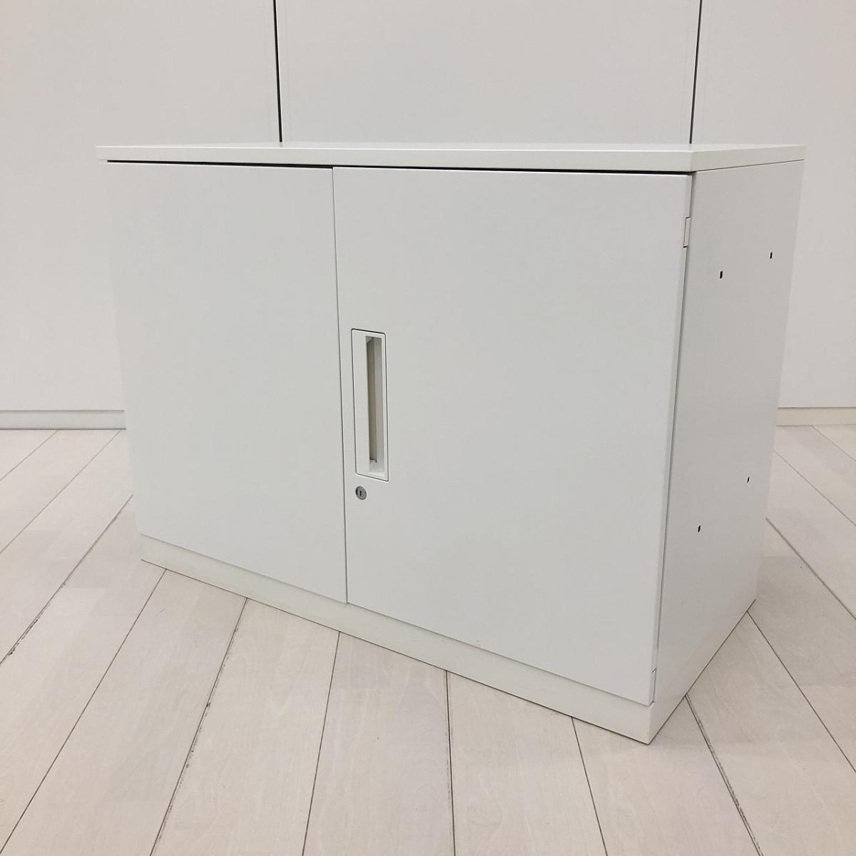コクヨ　キャビネットスライド式扉 グレー　中古　汚れ有り　88×120×40cm 中古】エディア BWUH-S29SAWN コクヨ/KOKUYO ローキャビネット／両開き