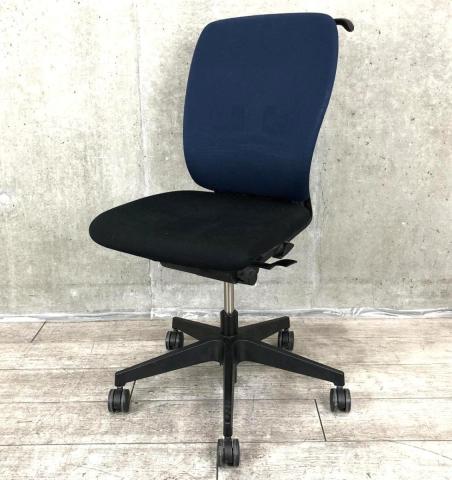 【中古】フルゴ  イトーキ（ITOKI） 肘無ローバックチェア