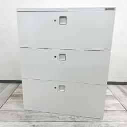 【セパレートロック採用！情報管理に最適な高機能ラテラル書庫！】

■オカムラ製　レクトラインシリーズ　ラテラル書庫　セパレートロック　W900×D450×H1100mm　ホワイト
■A4ファイルや重要書類を効率よく整理・収納！
■引き出しごとに施錠できるセパレートロック仕様でセキュリティ性も抜群！【okamura Rectline】