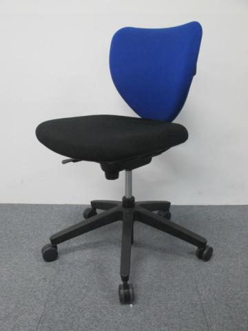 【中古】エポ  ウチダ（UCHIDA) 肘無ローバックチェア