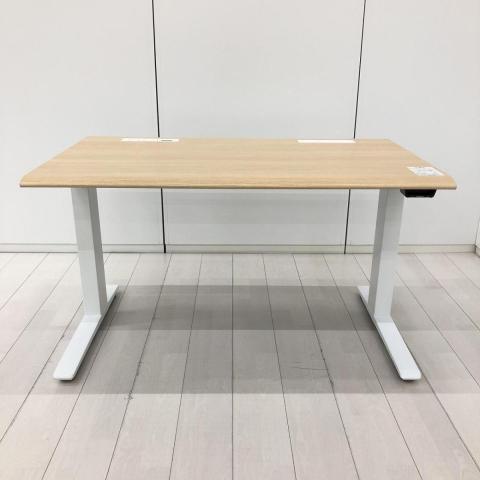 【7月8日入荷予定】オカムラ スイフト(Swift) 上下昇降デスク W1150のコンパクトサイズ レバータイプ(インジゲータ無し)高さ650~1250mmで可動 立ち姿勢を取り入れ健康志向【ABW】【愛知・名古屋・豊田・静岡・浜松】