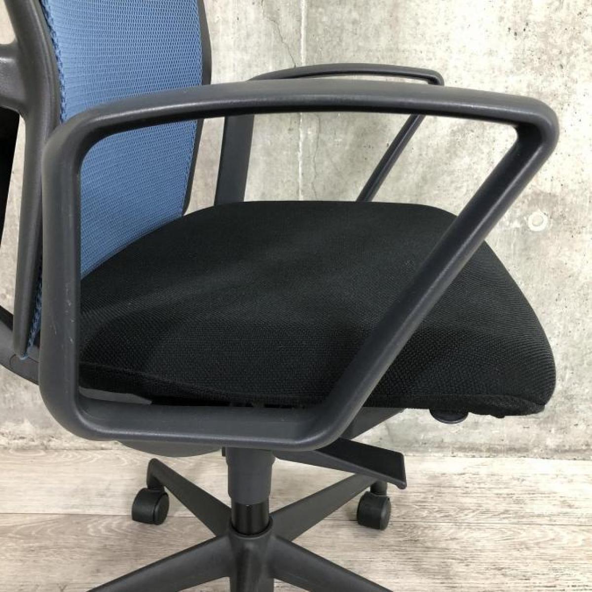 中古】アクトディアチェア AA-10B ウチダ/UCHIDA 肘付ハイバックチェア 