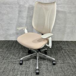 オカムラ サブリナ C853BV FSY7 ハイバック オフィスチェア 可動肘 ベージュ 前傾チルト付き 入荷しました！人気の高機能チェア｜中古オフィス家具をお探しならオフィスバスターズ福岡博多店へお気軽にお問い合わせください！