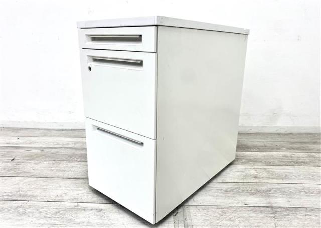 【中古】アドバンス 3V32AA　MK28 オカムラ（okamura） 脇机3段