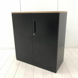 【使いやすさで選ぶならコレ！収納物がひとめで分かる両開き戸！】■コクヨ（KOKUYO）製　エディア（EDIA）　両開き書庫　ローキャビネット　■W900 × D450 × H990 mm　■シリンダー錠　■天板付き　■ブラック【2607】【A01078327】