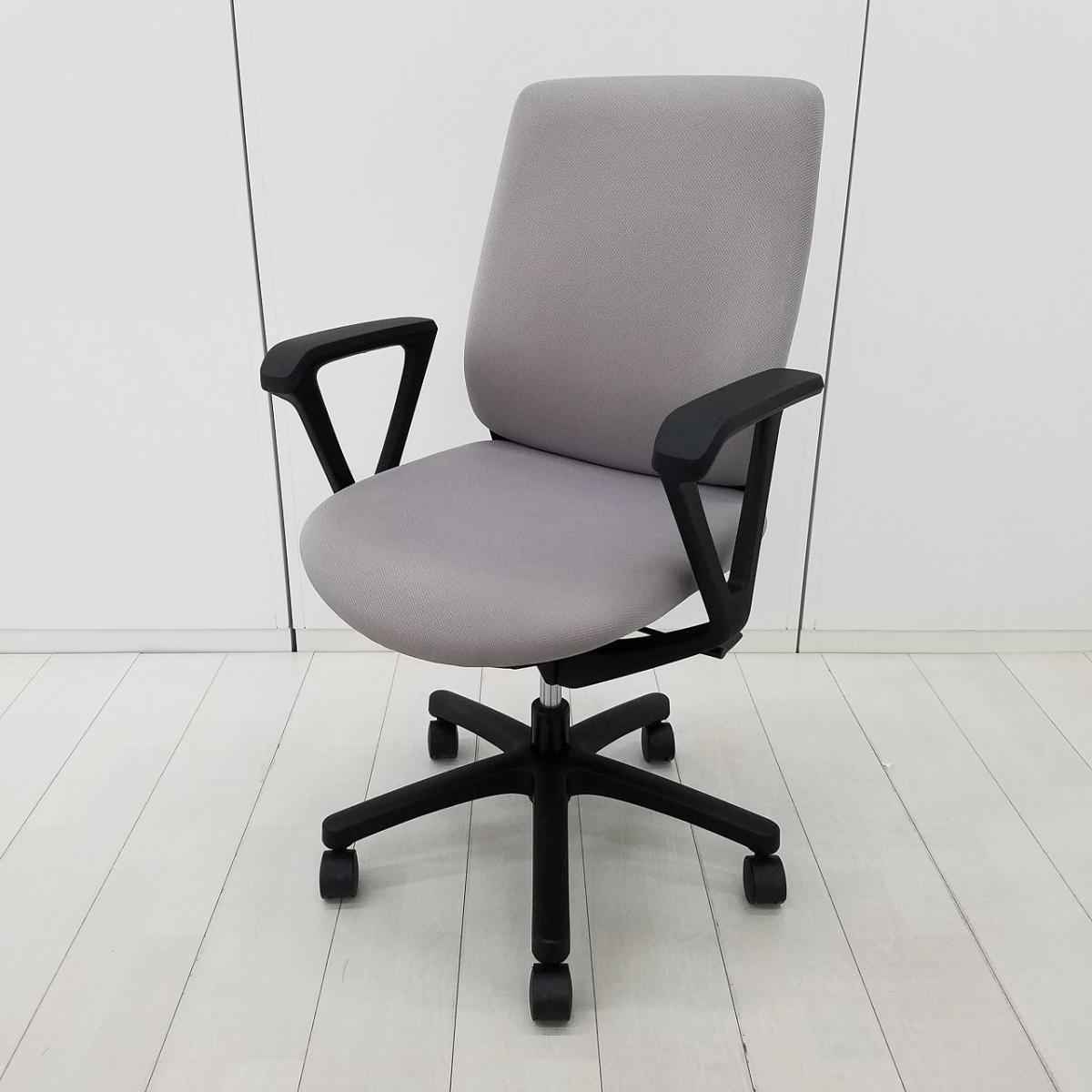 中古】トルテR KZ-230PG-T1W6 イトーキ/ITOKI 肘付ハイバックチェア