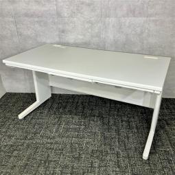 【中古】【お買い得なデスクが入荷！】◆オフィスコム　平机　木天板　1400mm　《オフィスバスターズ福岡博多店は、福岡を拠点として、日本全国へ中古オフィス用品・オフィス家具を提供しております》