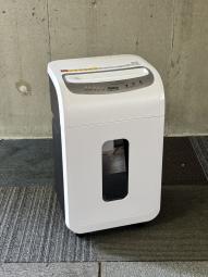 【新古品】■シュレッダー　■ホワイト　■事務用　■家庭用　※愛知※名古屋※豊田※三重