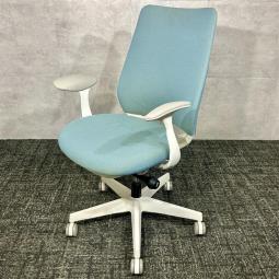 【中古】オカムラ ポータムが入荷しました！｜中古オフィス家具をお探しならオフィスバスターズ福岡博多店へお気軽にお問い合わせください！