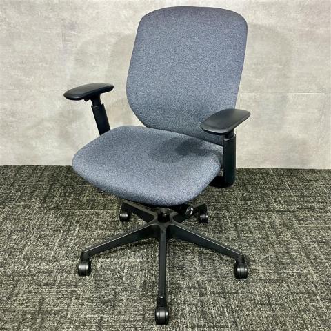 【中古】シルフィー C683XR FXW4 オカムラ（okamura） 肘付ローバックチェア