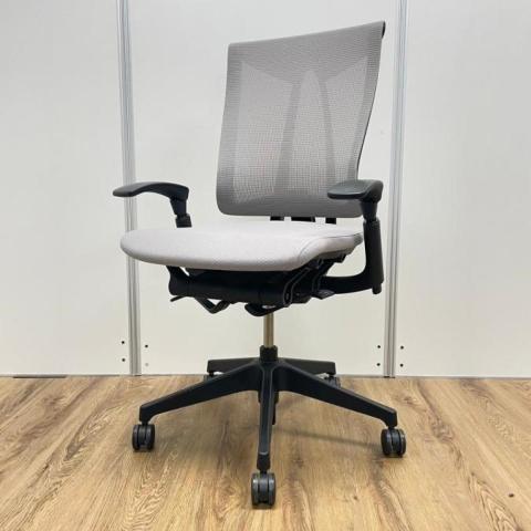 【現行モデル】【先行入荷商品】イトーキ製 セレーオシリーズ オフィスに馴染みやすいグレー 落ち着いた色合い 優しさと美しさを併せ持つデザイン 肘付きハイバックチェア!!【T7】