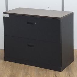 イトーキ製　eSキャビネット(エスキャビネット)　ブラック　W900xD450xH720サイズ　ブラウン天板付　2段ラテラル書庫！！