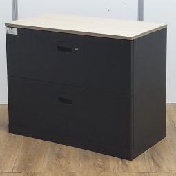 イトーキ製　eSキャビネット(エスキャビネット)　ブラック　W900xD450xH720サイズ　ナチュラル天板付　2段ラテラル書庫！！