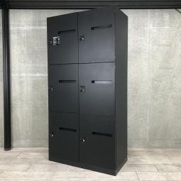 【スタイリッシュな6人用ロッカー！シックで重厚感のある人気の高いブラックカラー！メールロッカーとしてもおすすめ！】■オカムラ(okamura )製　ピクスライン(Pixline)シリーズ　6人用パーソナルロッカー　H1800㎜　■ダイヤル錠　■投函口・ベース付　■ブラック　【弊社使用欄：A01079243】