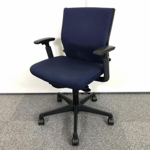 【中古】エスクード C493ZR FFW4 オカムラ（okamura） 肘付ローバックチェア