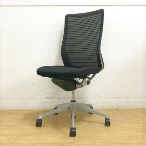 【中古】コーラルメッシュ  オカムラ（okamura） 肘無ハイバックチェア