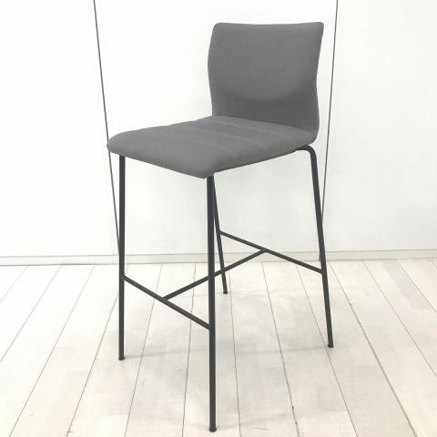 【中古】スイープ L409BH-FXW1 オカムラ（okamura） ミーティングチェア