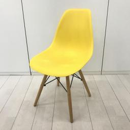 【他の色との組み合わせもオススメ！カジュアルなデザインのミーティングチェア入荷！】■ミーティングチェア　肘無し　■イエロー