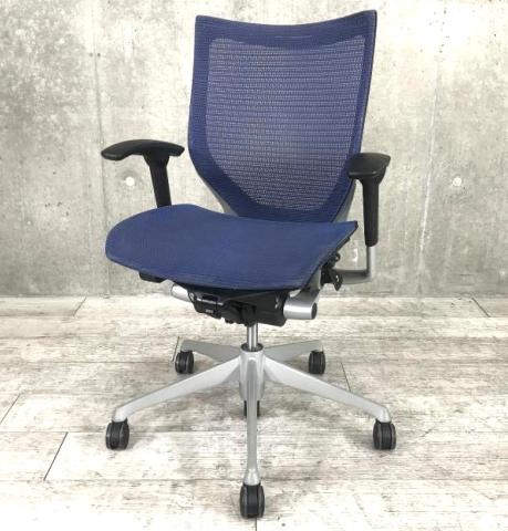 【ワンランク上のワーキングチェア!】■オカムラ バロンチェア 可動肘付 ブルー 背座メッシュ ■人間工学に基づいた快適設計!長時間のデスクワークも快適にサポート!【Okamura Baron】★