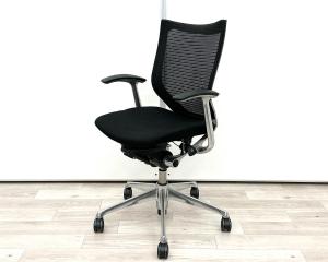 【在庫入替セール品！（本在庫限定価格）】■Okamura/オカムラ　■バロン（Baron）チェア　■ブラック　■肘付き(固定肘)　■ローバック　■背面/メッシュ　■オススメ/大人気/定番商品【弊社使用欄：A01064717】