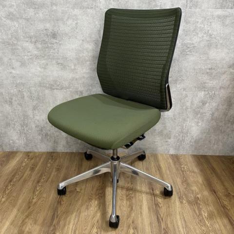 【中古】コーラルメッシュ  オカムラ（okamura） 肘無ローバックチェア