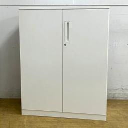 コクヨ　エディア　両開き扉（観音開き）　定番鍵付キャビネット　シリンダー錠　清潔感のあるホワイトカラー　A4×3段分を収納可能【愛知・名古屋・豊田・静岡・浜松】