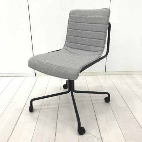 コクヨ（KOKUYO） スタッキングチェア 一覧 - 中古オフィス家具なら