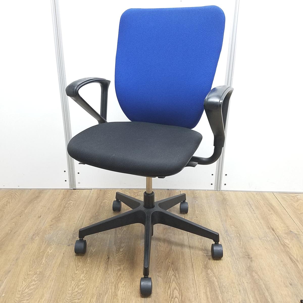 中古】プラオチェア イトーキ/ITOKI 肘付ハイバックチェア 603579 