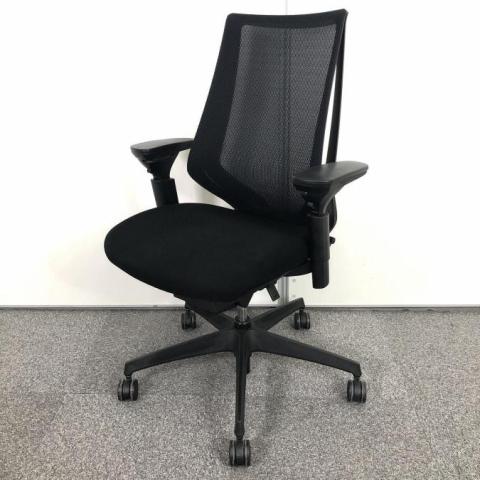 【中古】デュオラ メッシュ  コクヨ（KOKUYO） 肘付ハイバックチェア