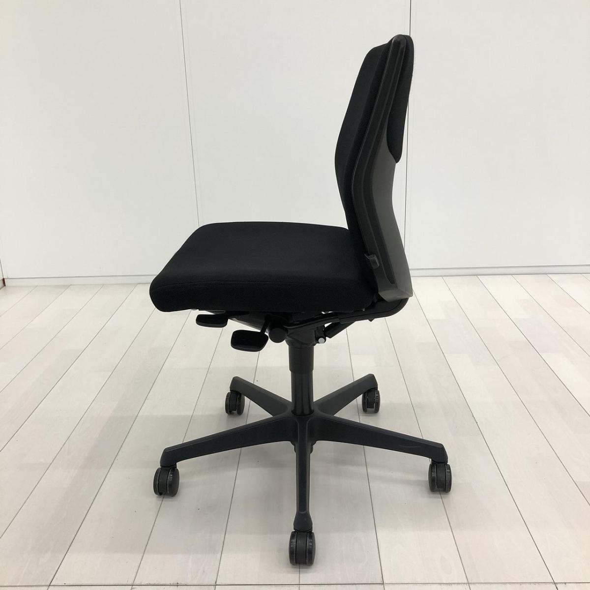 中古】エスクード C433ZR FFW1 オカムラ/okamura 肘無ローバックチェア