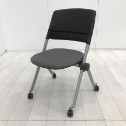 【会議室におすすめ！水平にも垂直にもスタッキング可能！】■オカムラ(okamura)製　リータ(LITA)チェア　ミーティングチェア　ネスティングチェア　会議用　■キャスター付　■背面：ブラック/座面：グレー　【関東倉庫在庫品】【弊社使用欄：A01065154】【HUL】