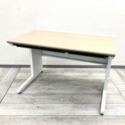 【使いやすさを追求したデザイン！オフィスの定番平デスク！】

■コクヨ製　ISシリーズ　平デスク　W1100×D700×H720mm　ホワイト
■執務室から事務所まで幅広く活躍！
■シンプルなデザインで快適なワークスペースづくりにおすすめ！【KOKUYO IS】