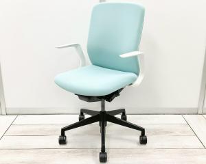 【在庫入替セール品】ミドルクラスの定番チェアが入荷！淡いカラーリングで爽快感抜群！おすすめの肘付チェア！
■内田洋行/クレネ/アクアブルー
