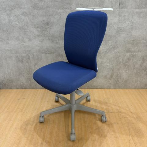 オカムラ製のオフィスチェア(事務椅子)【スラートシリーズ】が入荷しました! *良品を格安で!「オフィスバスターズ福岡南店」は、福岡を拠点として、全国へ中古オフィス用品・オフィス家具を提供しております。
