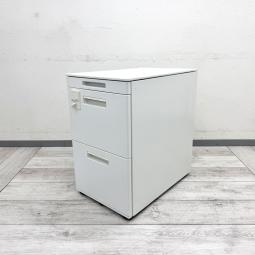 【収納力と使いやすさを兼ね備えた定番3段ワゴン！】

■コクヨ製　GTワゴン　3段ワゴン　ホワイト
■A4ファイルや事務用品をすっきり整理！
■シンプルなデザインで様々なデスクにマッチ！【KOKUYO GT】