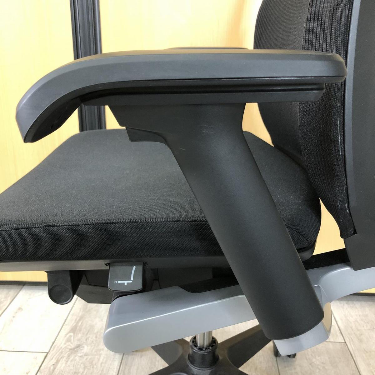 中古】ヴェントチェア KE-867JA-T1T1T2 イトーキ/ITOKI 肘付ハイバック