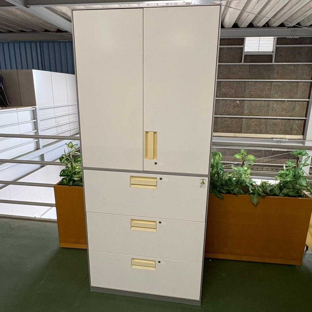 中古】ユニフレックス BWZ-SU59P81W コクヨ/KOKUYO ハイキャビネット 