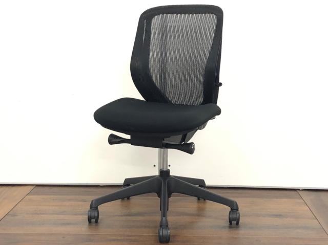 【中古】シルフィーメッシュ  オカムラ（okamura） 肘無ローバックチェア